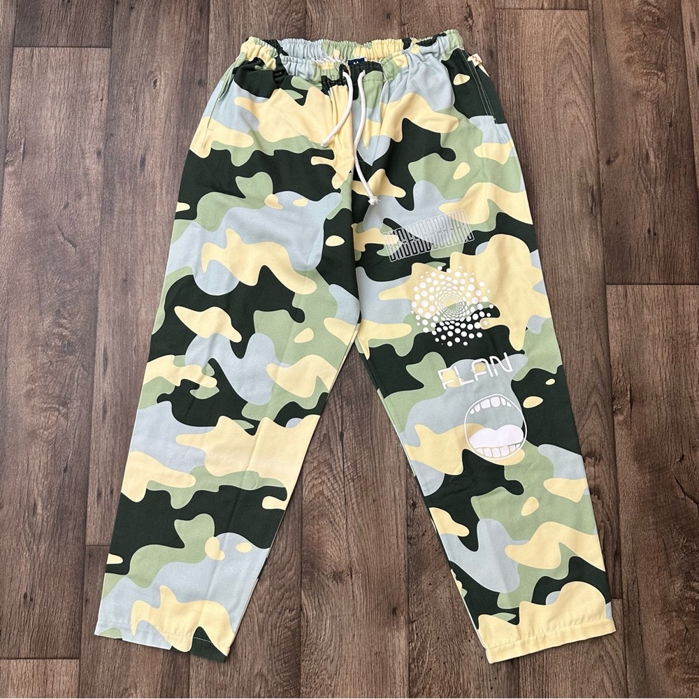 Flan Labs Roquefort Wide Leg Drawstring Oversized Pants Mens Size M Green Camo